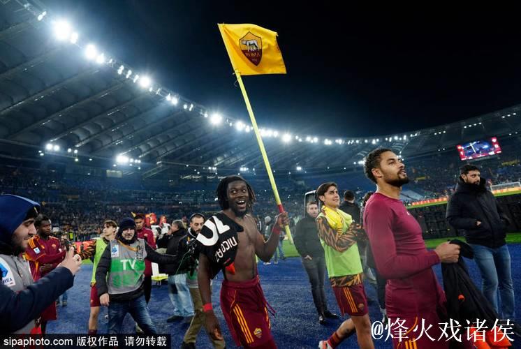 罗马微弱战胜科莫，利马打入关键进球