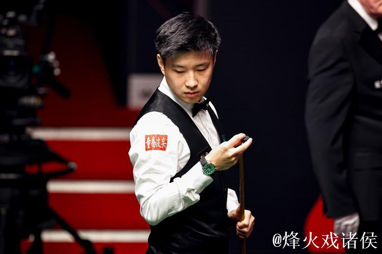 5-4领先后连丢6局!赵心童遗憾无缘上海大师赛决赛 5-4领先后连丢6局!赵心童遗憾无缘上海大师赛决赛